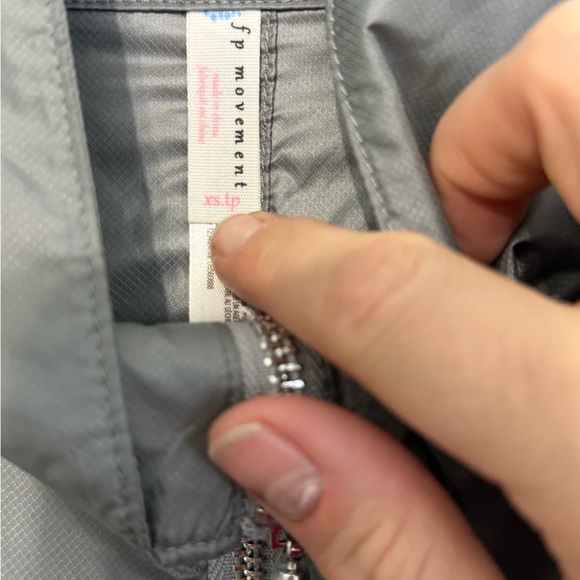 Free People Movement Ibiza Yoga Zip Jacket Gray Petite XS Petite Water Repellent - Picture 6 of 11
